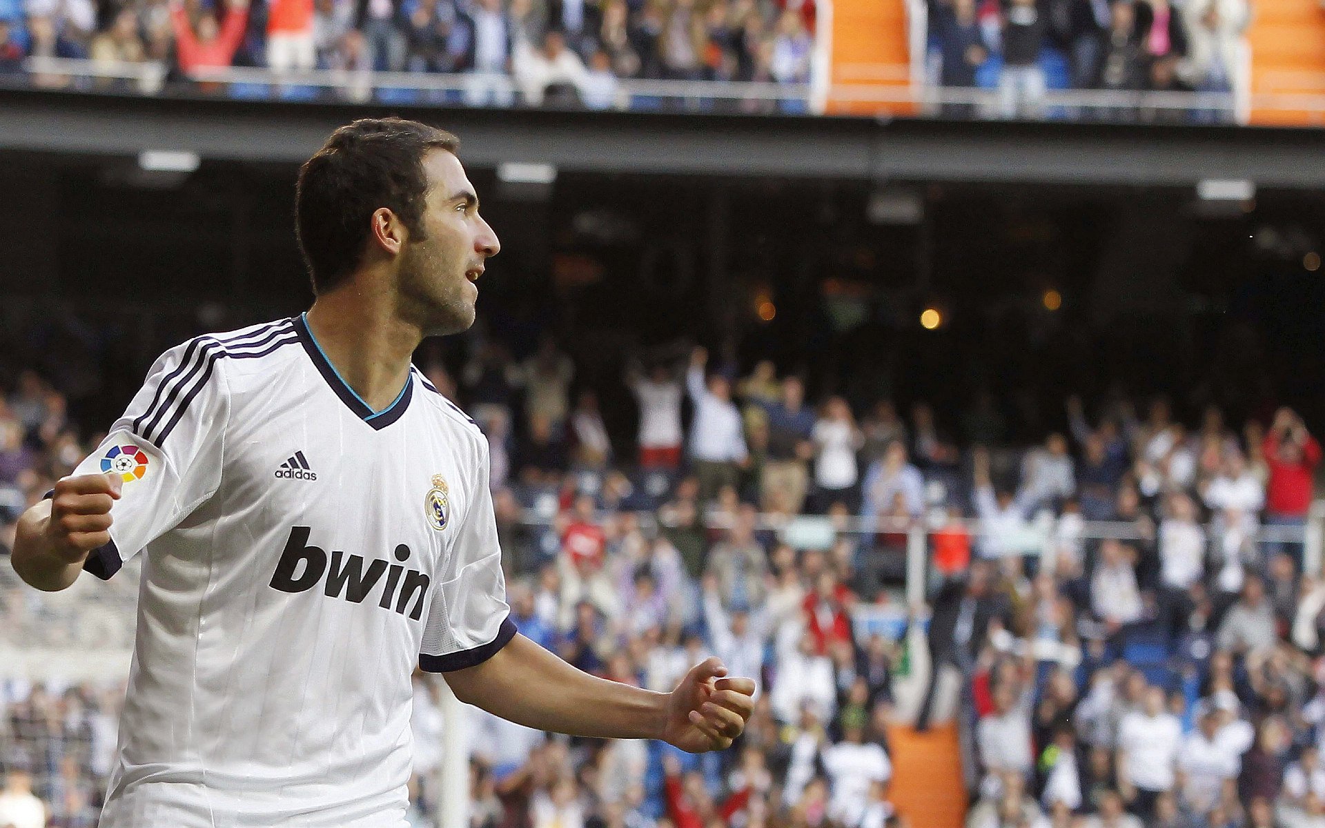 科技革新：虚拟训练、智能传感设备让球员飞跃提升，虚拟训练技术